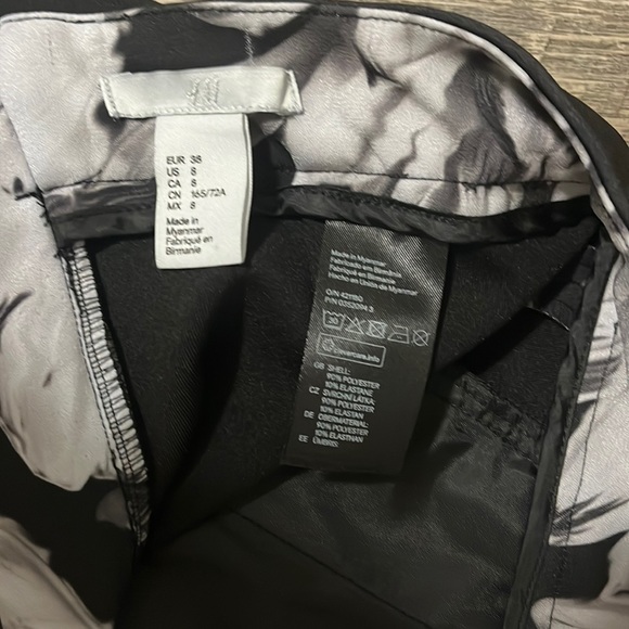 H&M PENCIL SKIRT - Picture 4 of 4